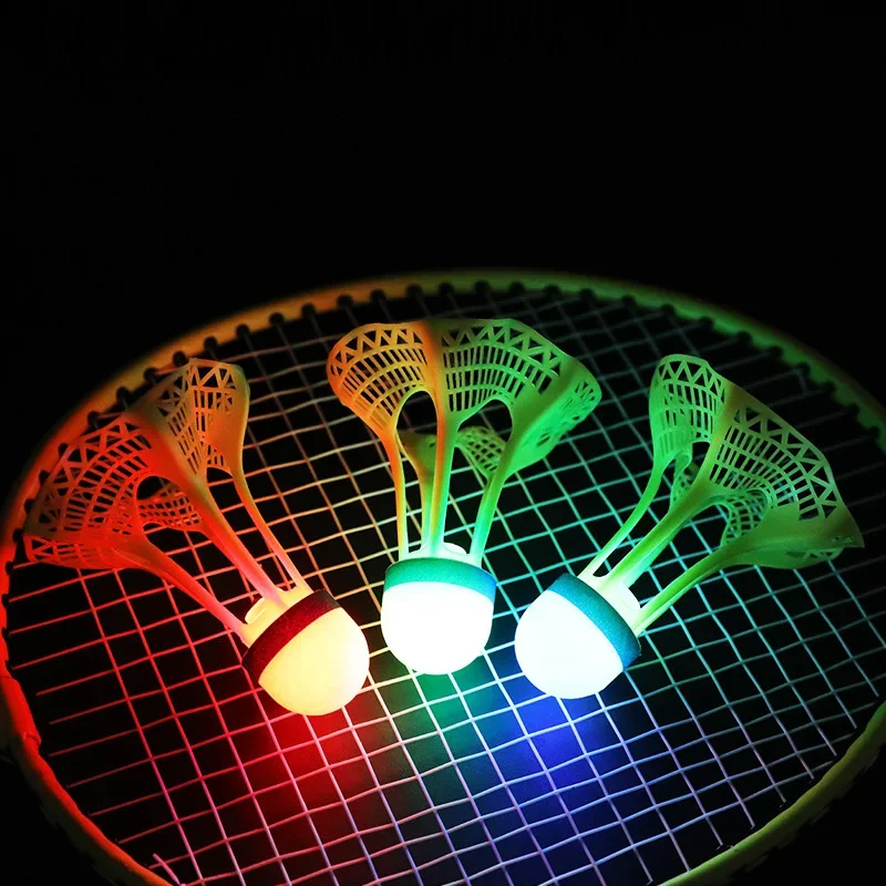 1/5 adet Işıklı Badminton Topl - Badminton Outdoor incelemesi ve fiyatı